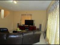 Lounges - 50 square meters of property in Bryanston West