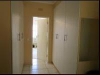 Main Bedroom - 25 square meters of property in Bryanston West