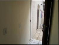 Spaces - 26 square meters of property in Bryanston West
