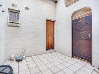 Patio - 7 square meters of property in Bryanston West