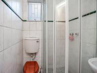 Main Bathroom - 8 square meters of property in Bryanston West
