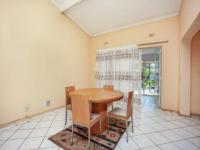 Dining Room - 21 square meters of property in Bryanston West