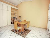 Dining Room - 21 square meters of property in Bryanston West