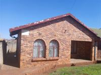 Front View of property in Roodepoort