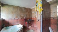 Bathroom 2 - 11 square meters of property in Reyno Ridge
