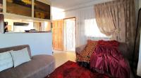Lounges - 13 square meters of property in Mabopane