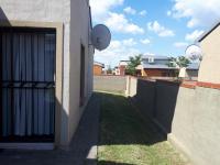 Spaces - 15 square meters of property in Waterval East