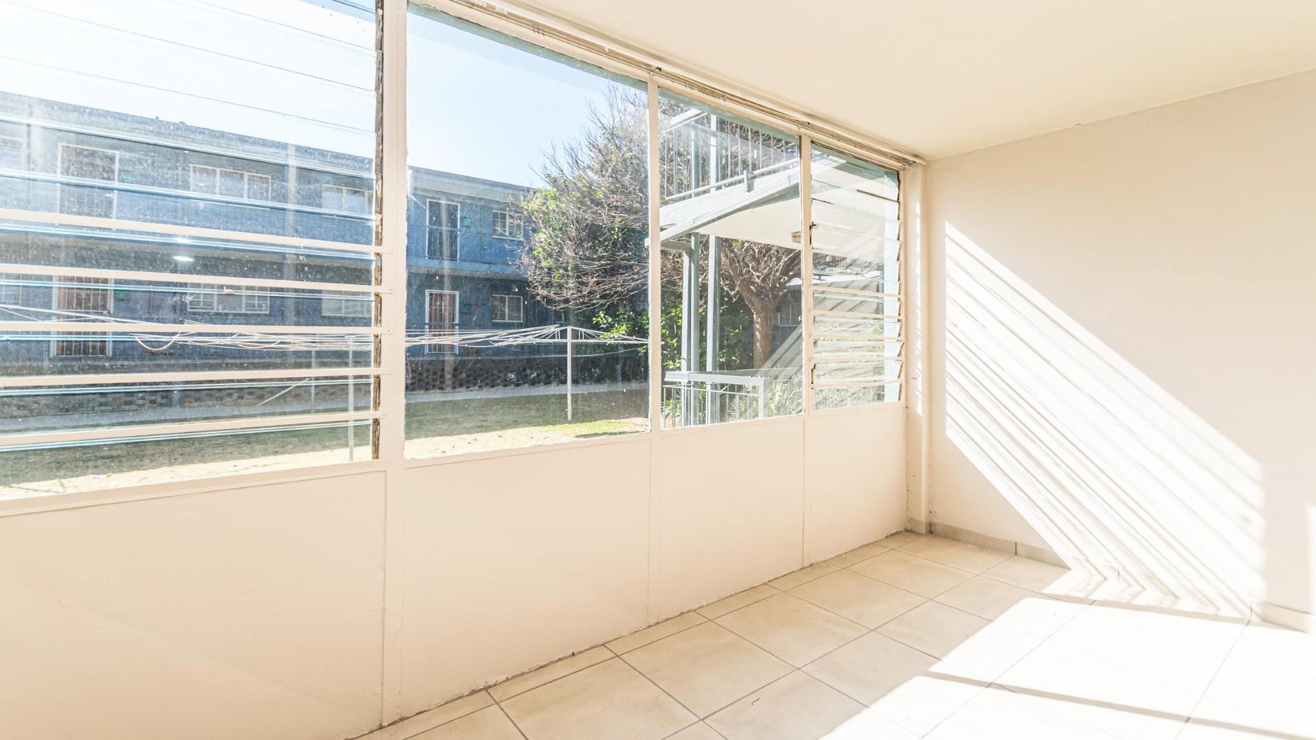 Patio of property in Mindalore