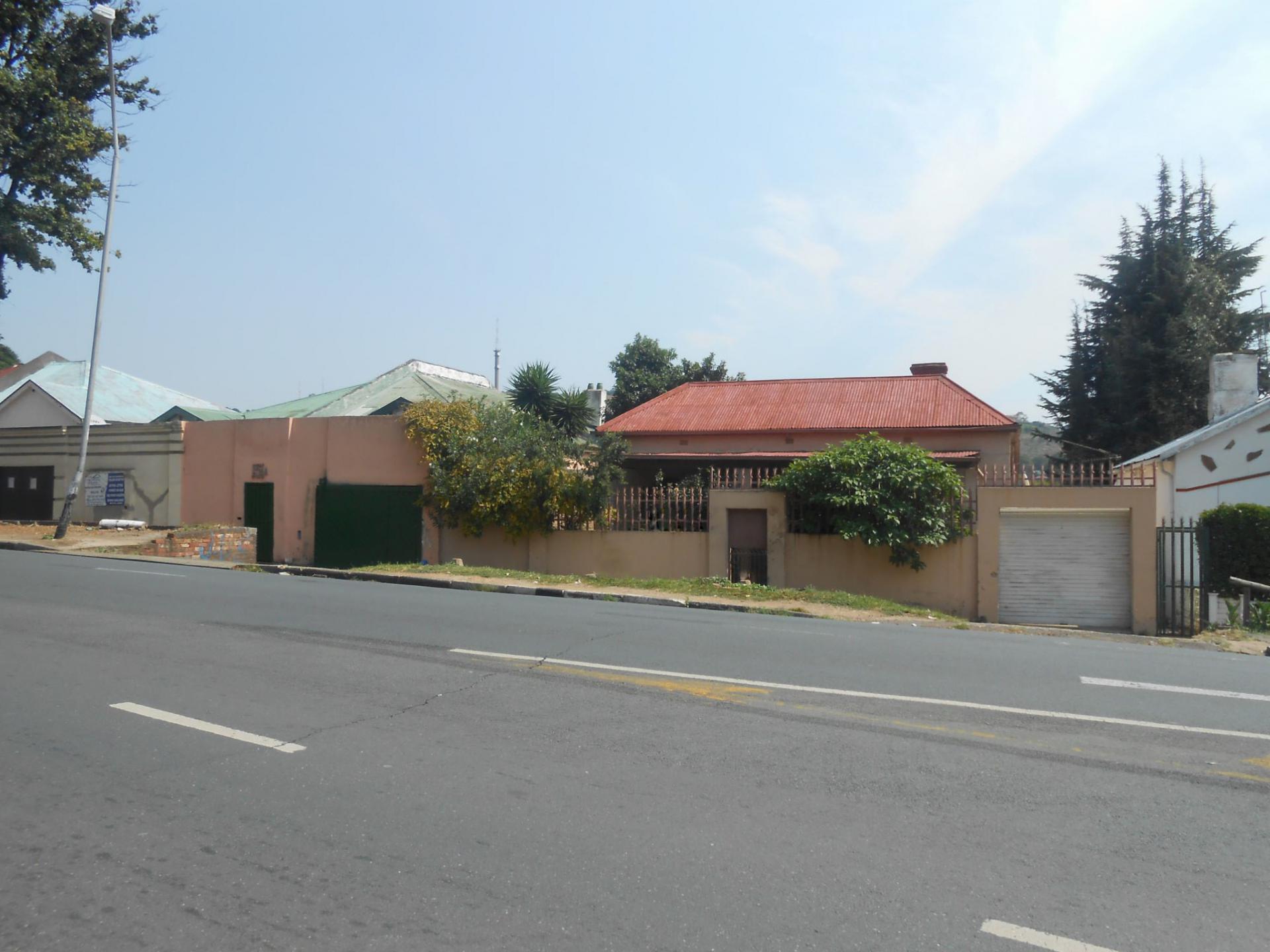 Front View of property in Johannesburg Central