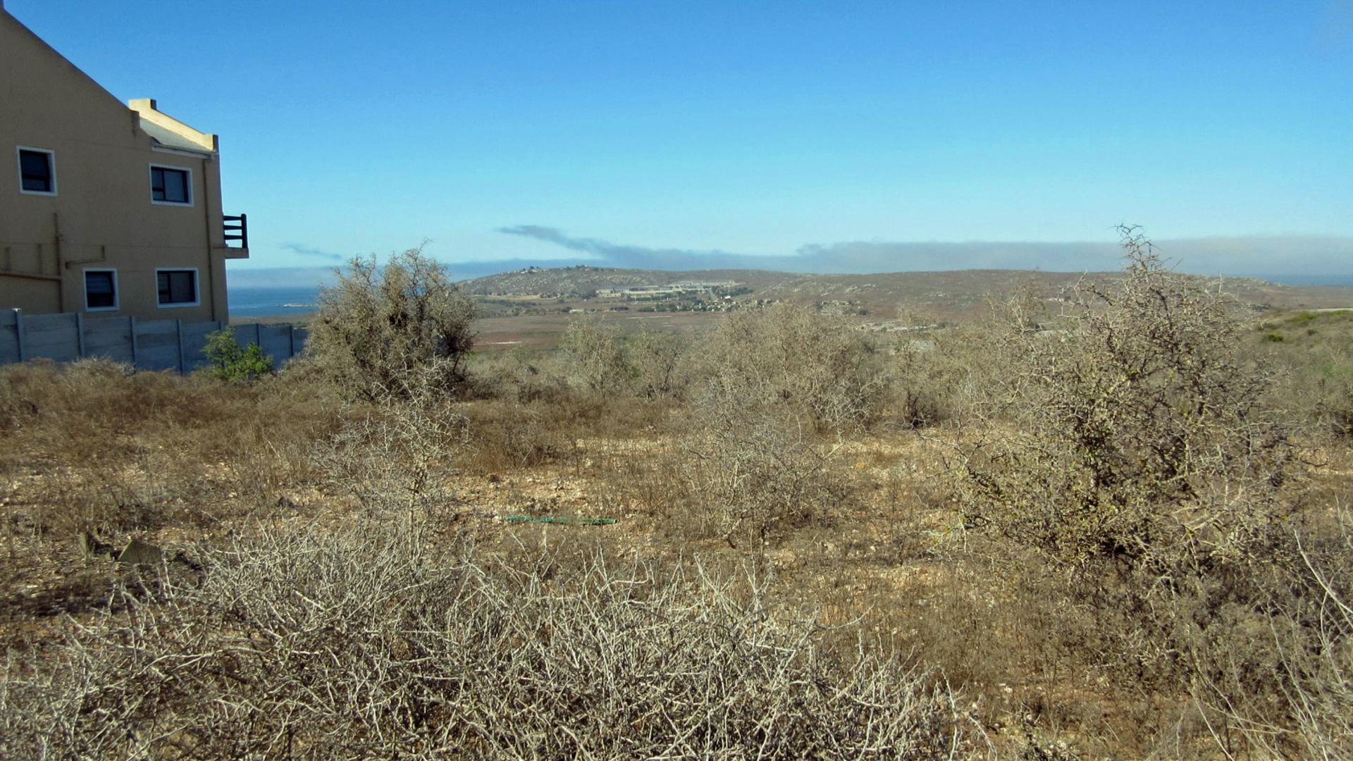 Front View of property in Saldanha