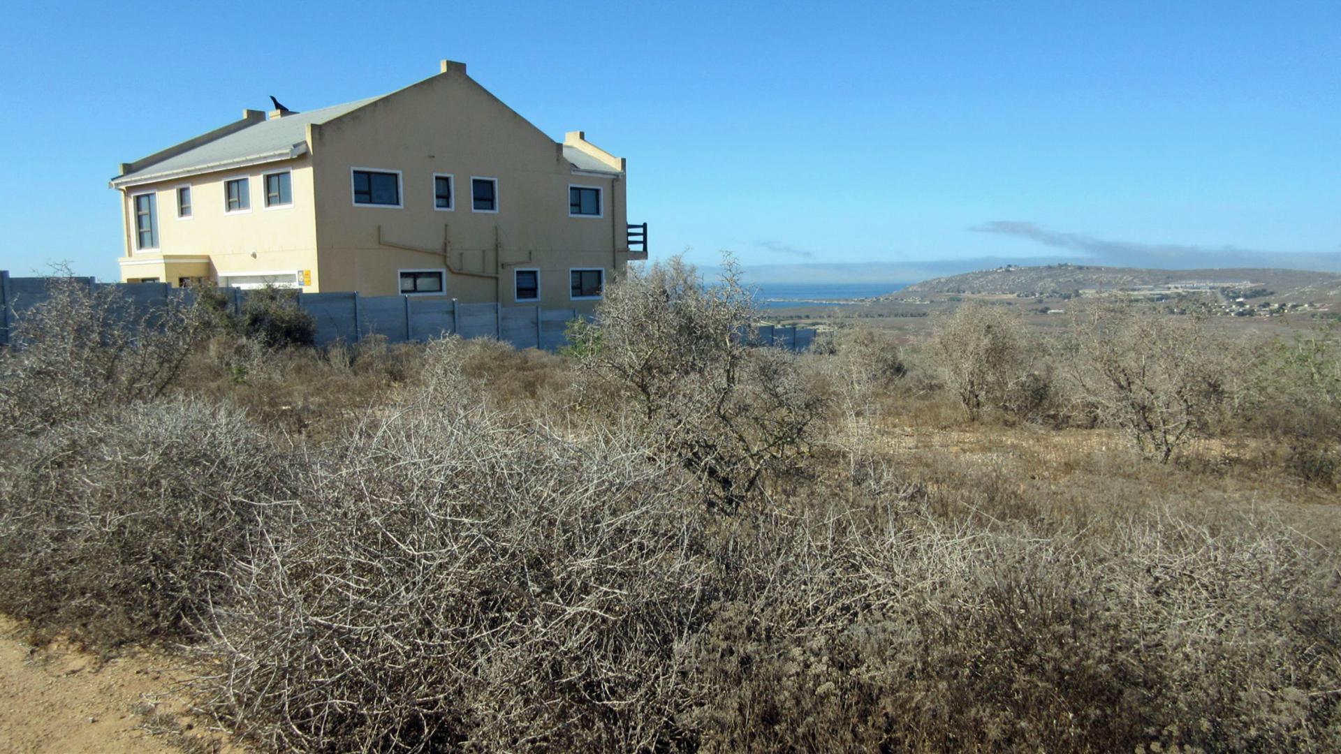 Front View of property in Saldanha