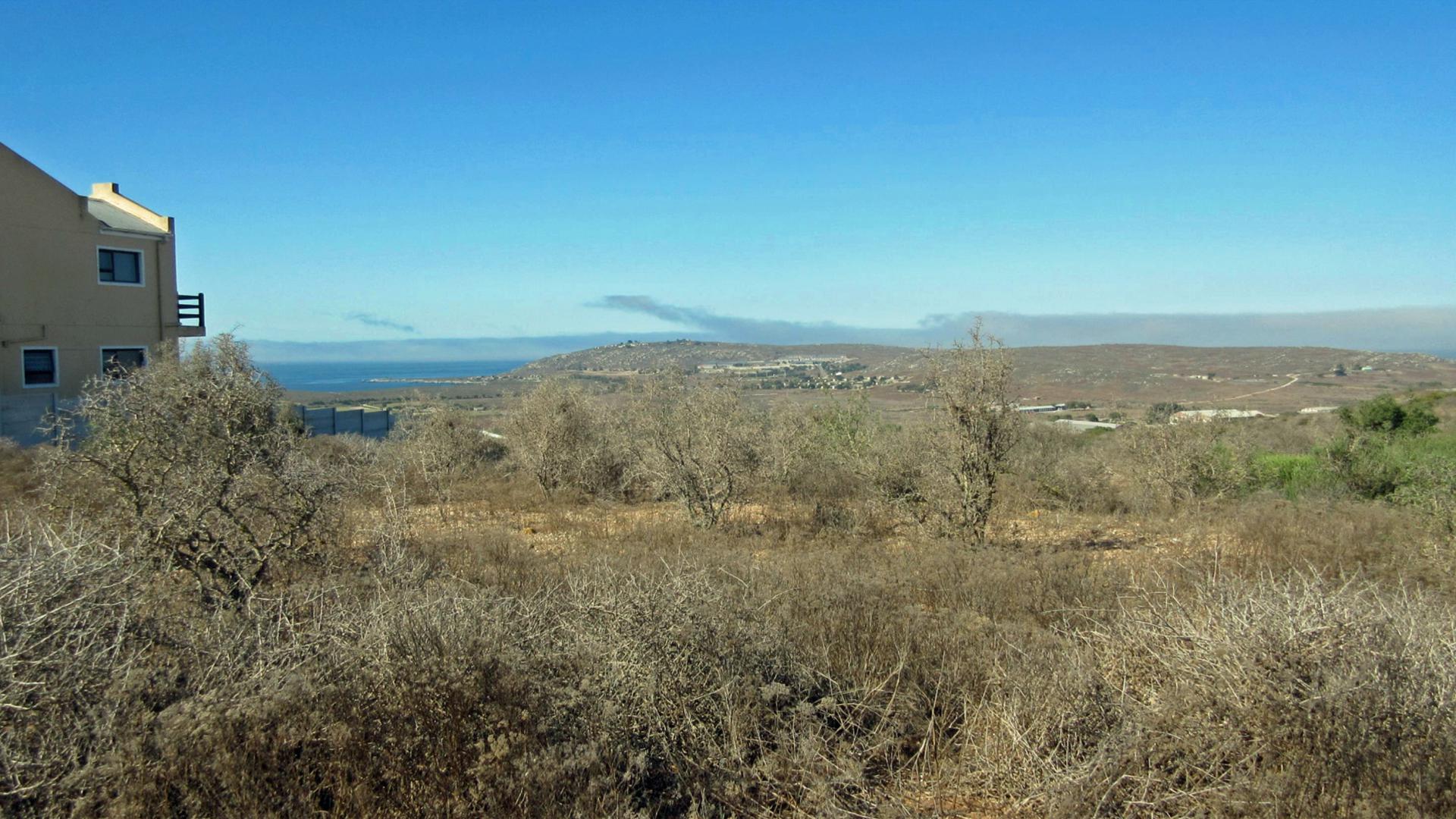 Front View of property in Saldanha