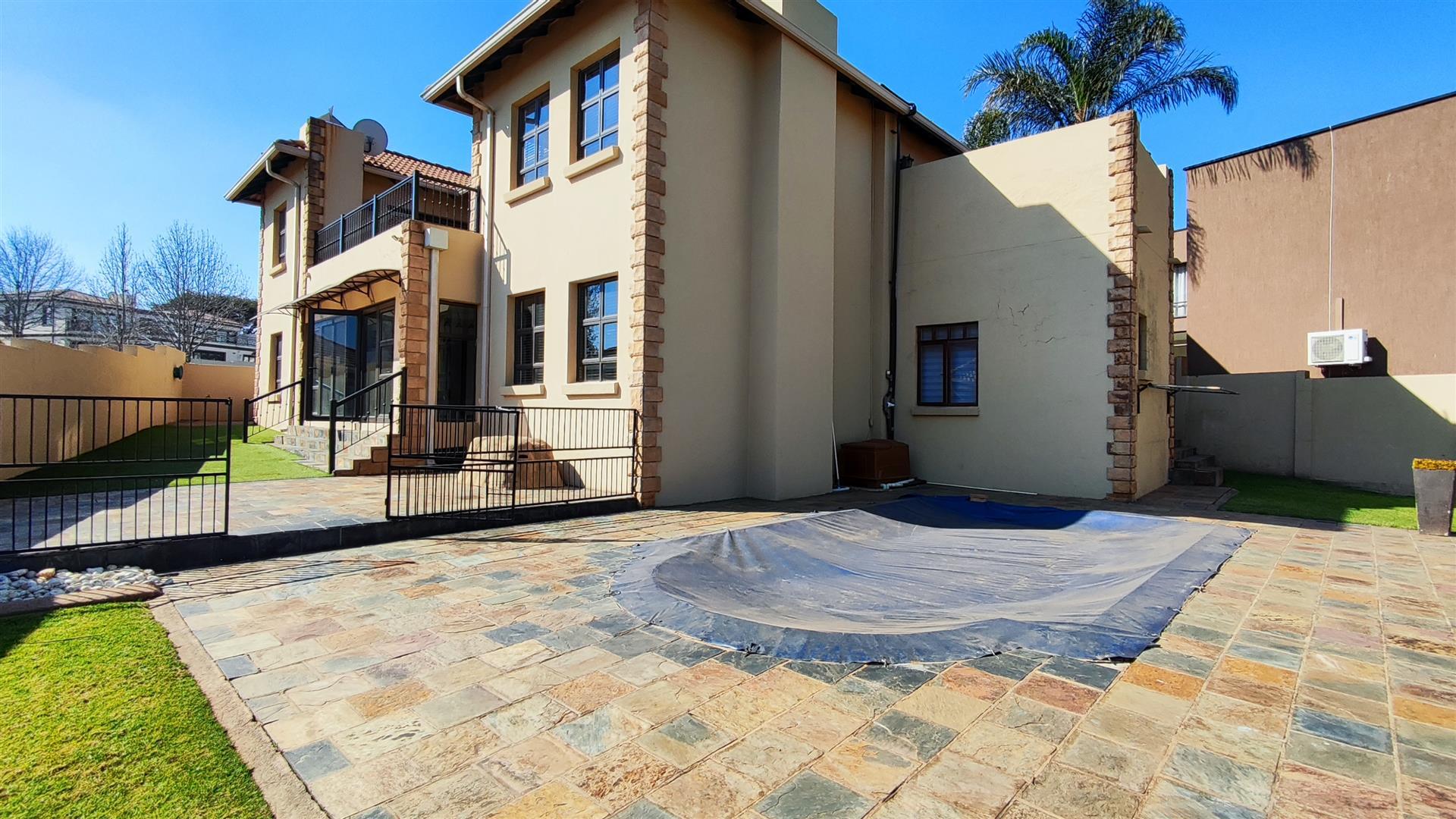 Backyard of property in Glen Erasmia Boulevard