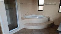 Bathroom 1 of property in Glen Erasmia Boulevard