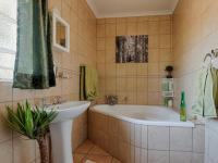 Bathroom 1 - 9 square meters of property in Safarituine