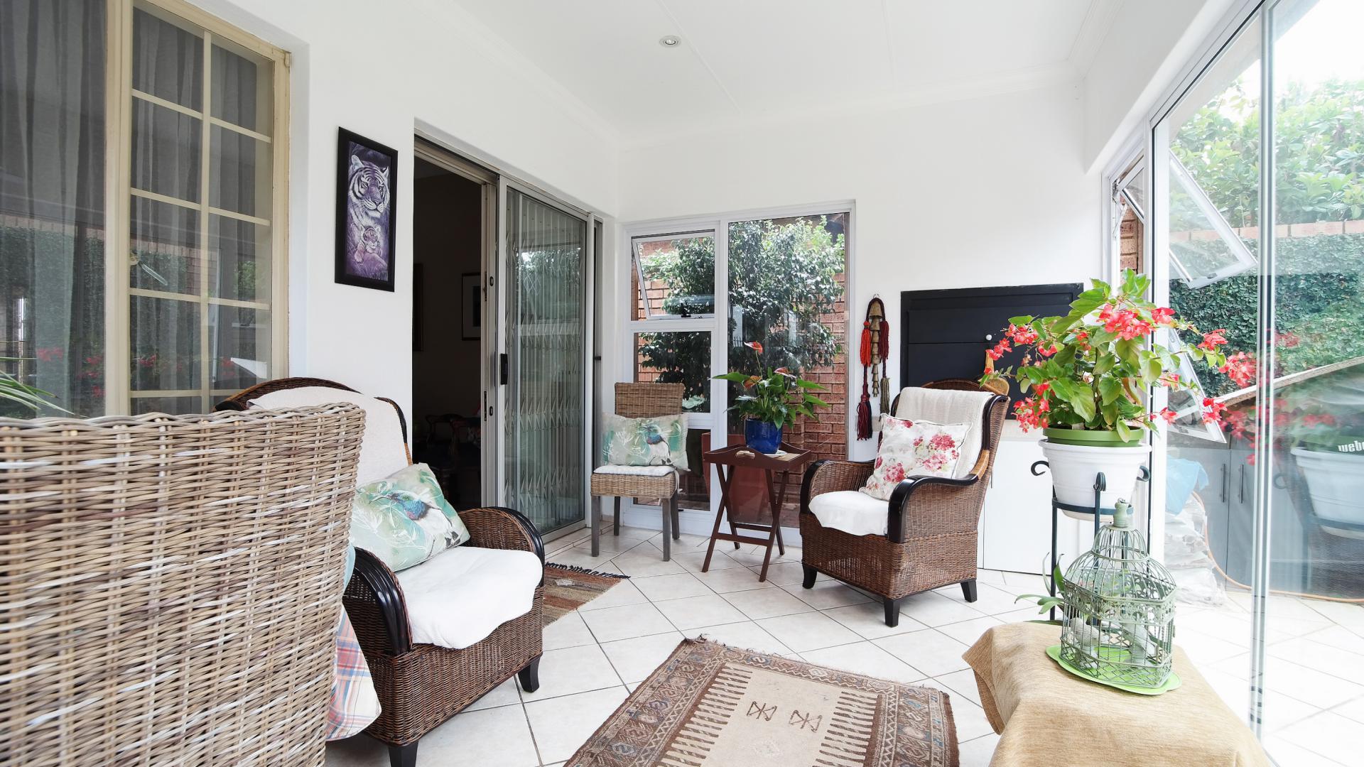 Patio - 13 square meters of property in The Wilds Estate