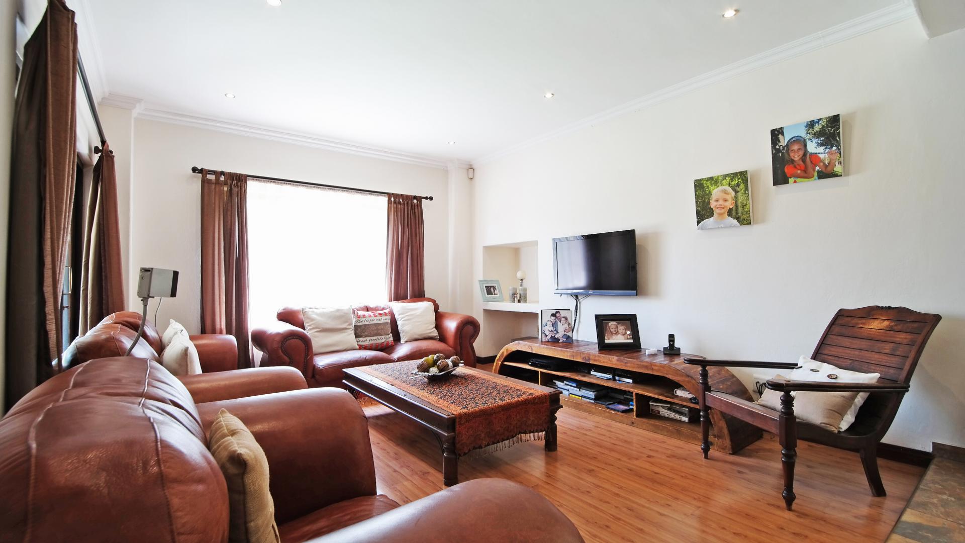 TV Room - 23 square meters of property in The Wilds Estate