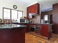 Kitchen - 15 square meters of property in The Wilds Estate