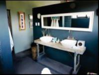Bathroom 1 - 15 square meters of property in Clarens