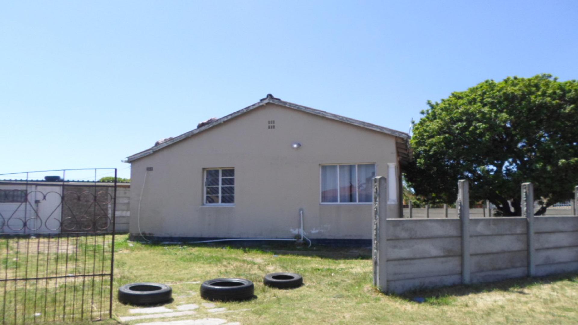 Front View of property in Cape Town Centre