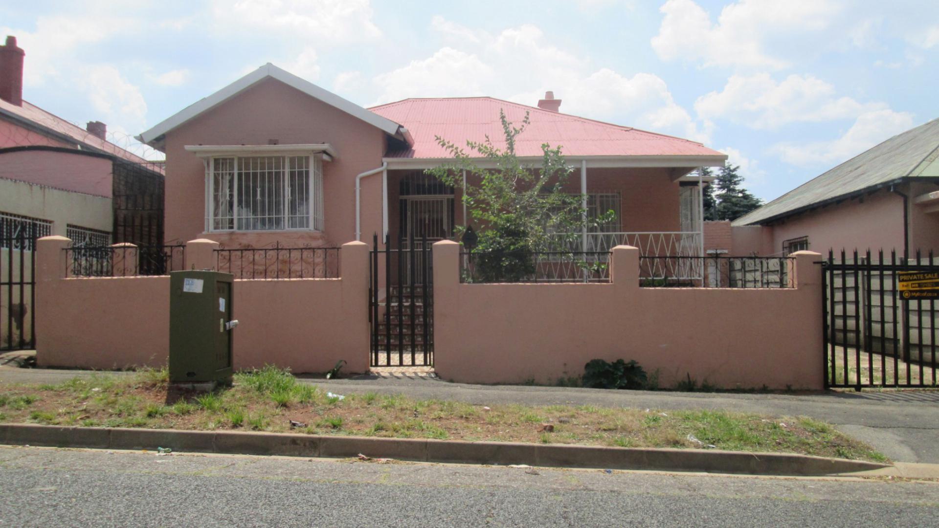 Front View of property in Kensington - JHB