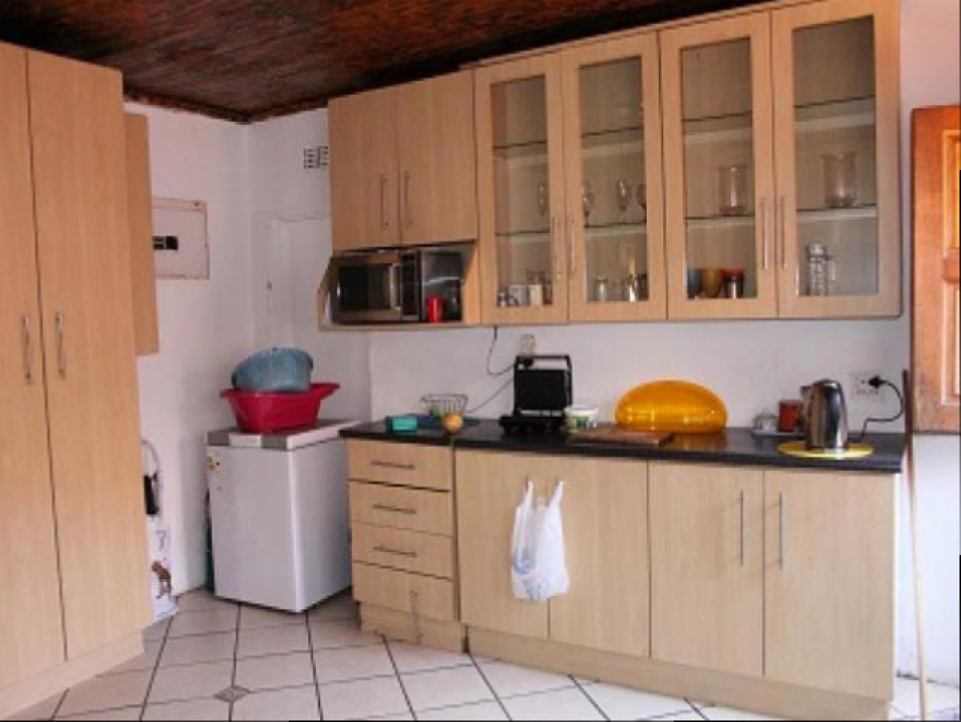 Kitchen of property in Coronationville