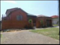 Front View of property in Coronationville