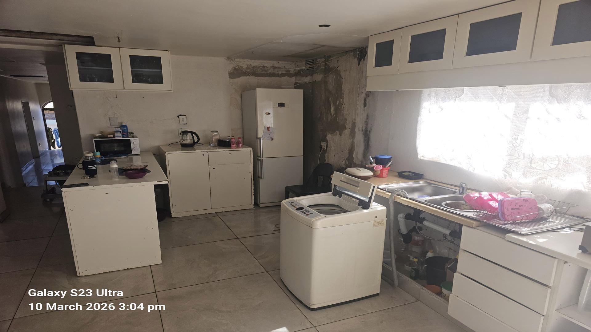 Kitchen - 18 square meters of property in Riverlea - JHB