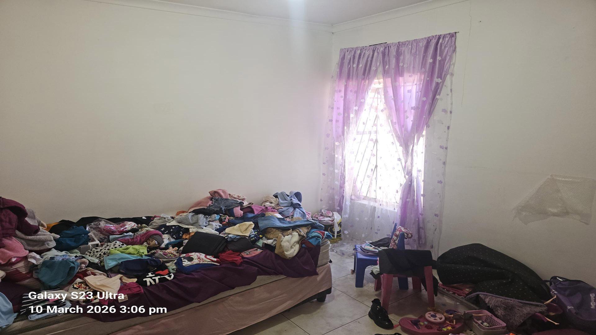 Bed Room 4 of property in Riverlea - JHB