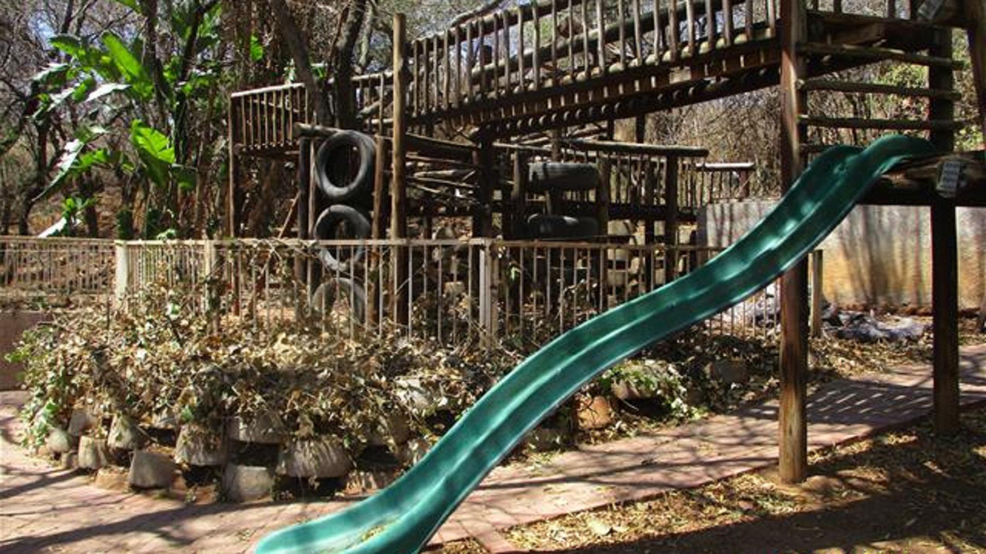 Backyard of property in Hartebeesfontein