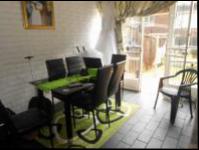 Dining Room - 12 square meters of property in Windsor