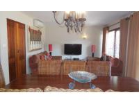 Dining Room of property in Southbroom