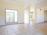 Dining Room - 22 square meters of property in The Wilds Estate