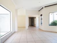 Dining Room - 22 square meters of property in The Wilds Estate