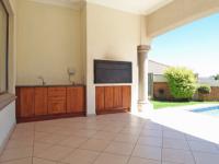Patio - 20 square meters of property in The Wilds Estate