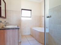 Bathroom 2 - 8 square meters of property in The Wilds Estate