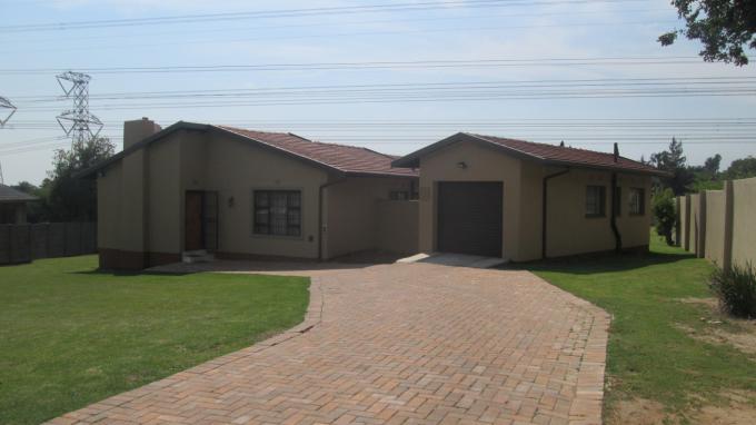 3 Bedroom House for Sale For Sale in Kempton Park - Home Sell - MR154767