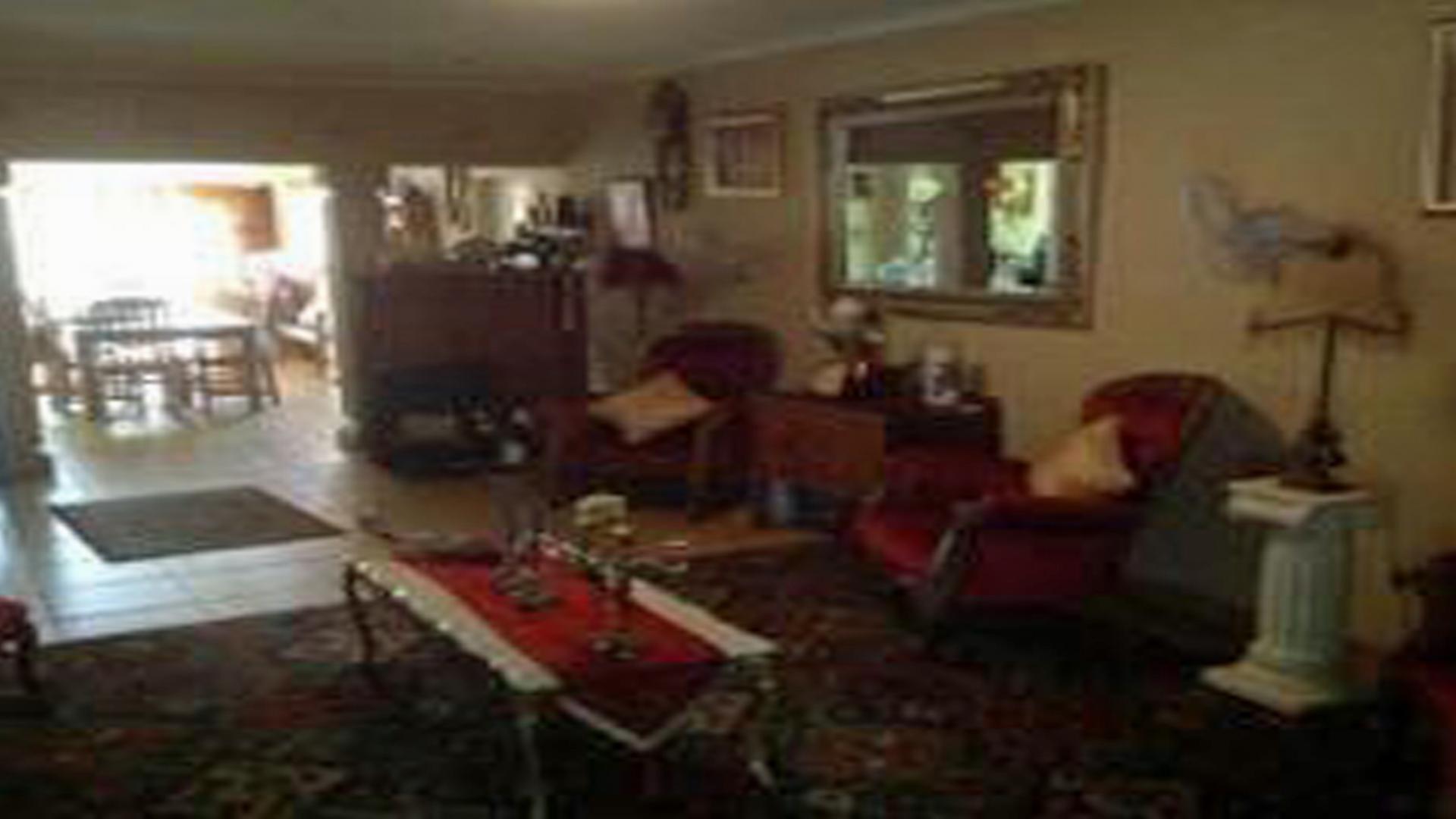 Lounges of property in Dan Pienaarville