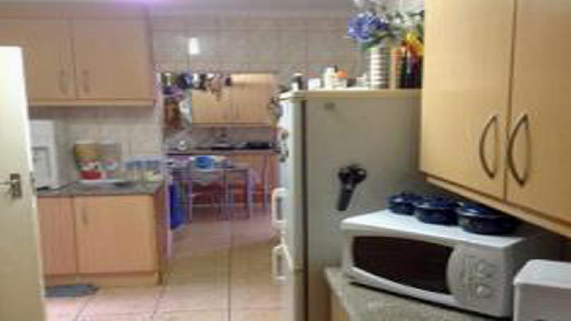 Kitchen of property in Dan Pienaarville