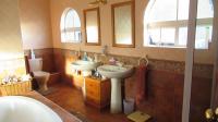 Bathroom 1 - 6 square meters of property in Walkers Fruit Farms SH