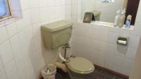 Bathroom 1 - 6 square meters of property in Walkers Fruit Farms SH