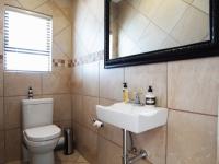 Guest Toilet - 4 square meters of property in The Wilds Estate