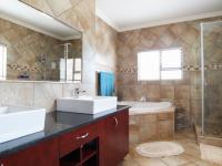 Main Bathroom - 15 square meters of property in The Wilds Estate