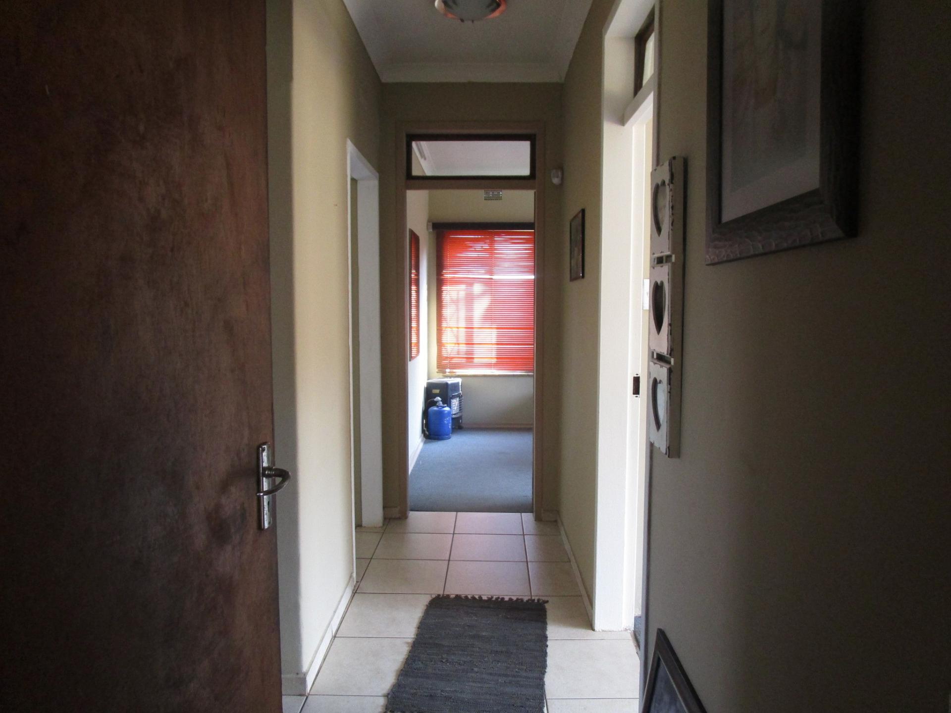 Spaces - 8 square meters of property in Risiville