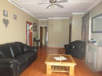 Lounges - 27 square meters of property in Risiville