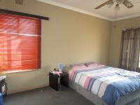 Main Bedroom - 19 square meters of property in Risiville