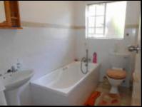 Bathroom 1 - 6 square meters of property in Sundowner