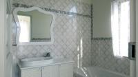 Main Bathroom - 6 square meters of property in Ifafi