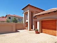 Front View of property in Willow Acres Estate