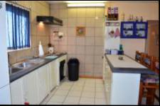 Kitchen - 13 square meters of property in Hibberdene